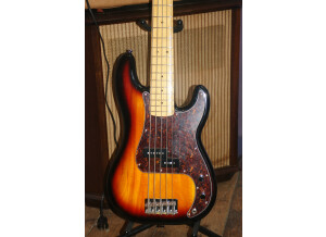 Squier Vintage Modified Precision Bass V (95386)