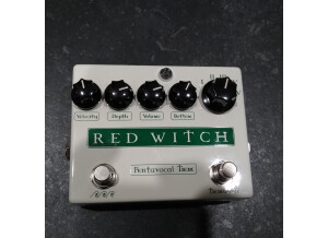 Red Witch Pentavocal Trem