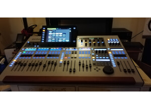 Behringer Wing (37679)