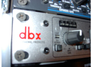 dbx 215s (56668)