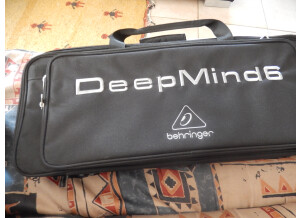Behringer DeepMind 6 (10180)