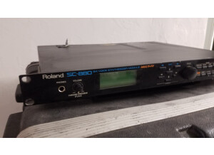 Roland SC-880 (58229)