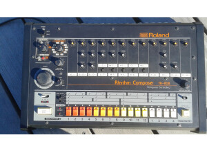 Roland TR-808 (98978)