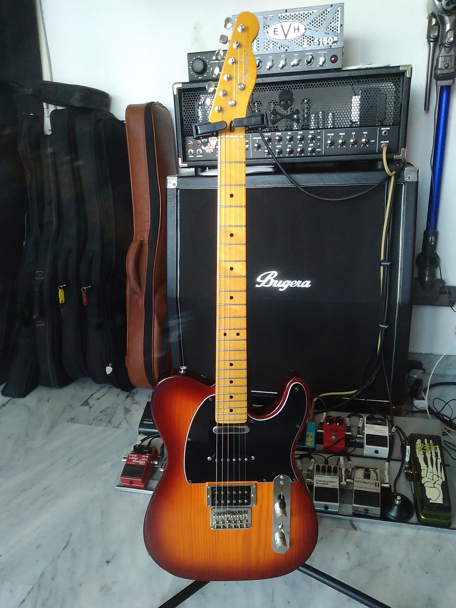 Fender Modern Player Telecaster Plus
