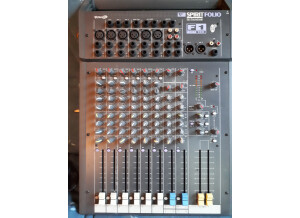 Soundcraft F1 16 (57580)