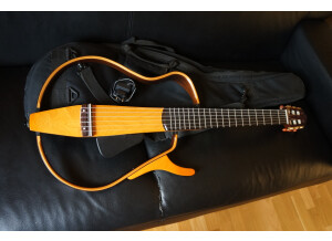 Yamaha SLG120NW (34625)