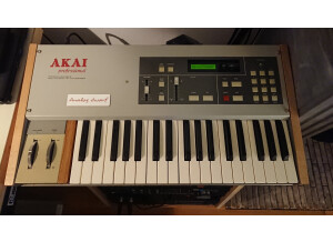 Akai Professional AX73 (81024)