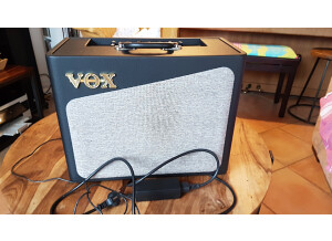 Vox AV15 (47673)