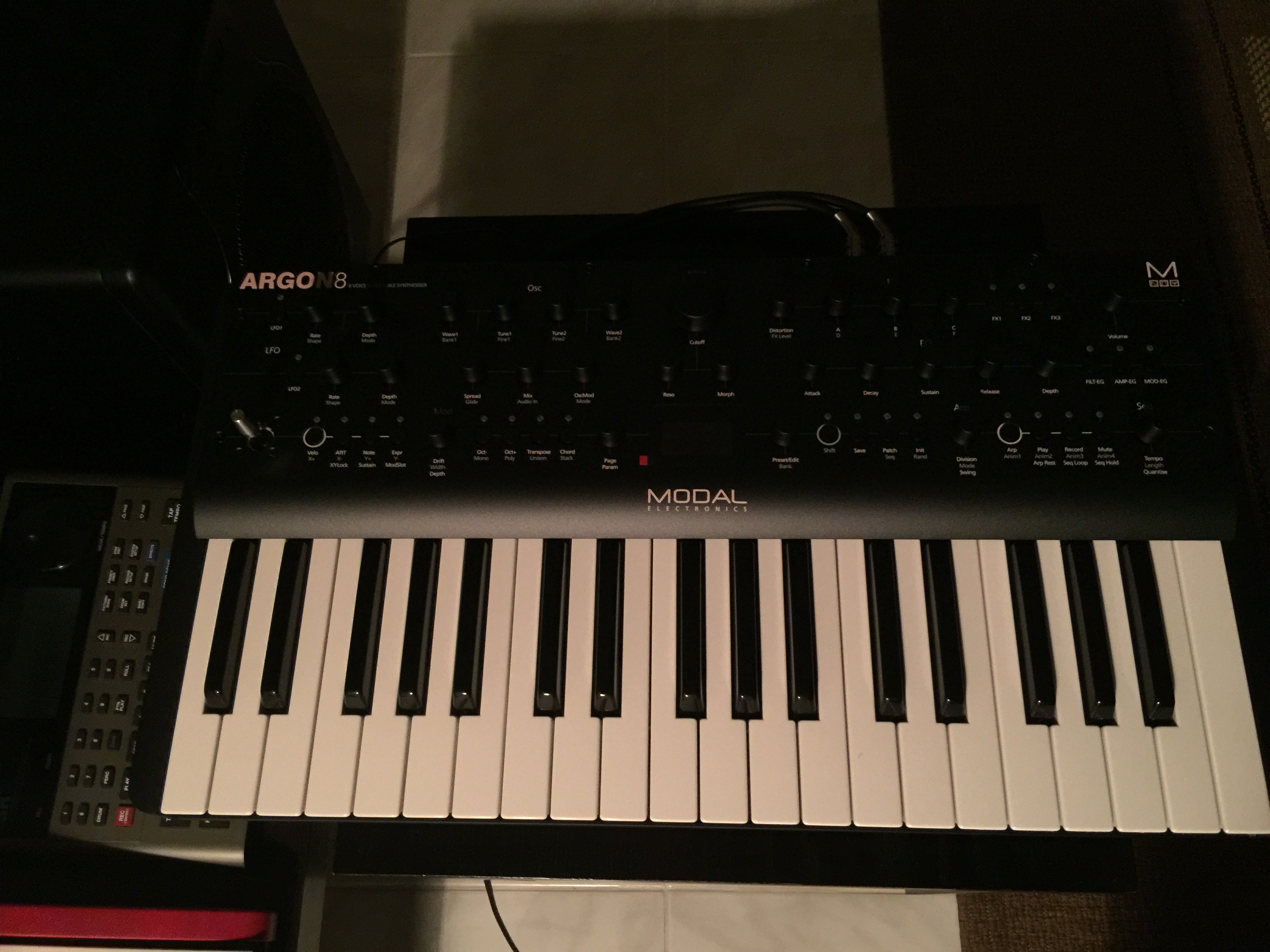 Modal Electronics Argon8