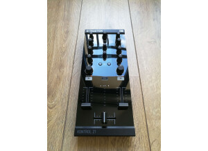 Native Instruments Traktor Kontrol Z1 (46010)