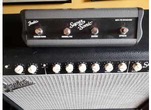 Fender Super-Sonic  22 Combo (93758)
