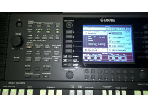 Yamaha PSR-S750 (49769)