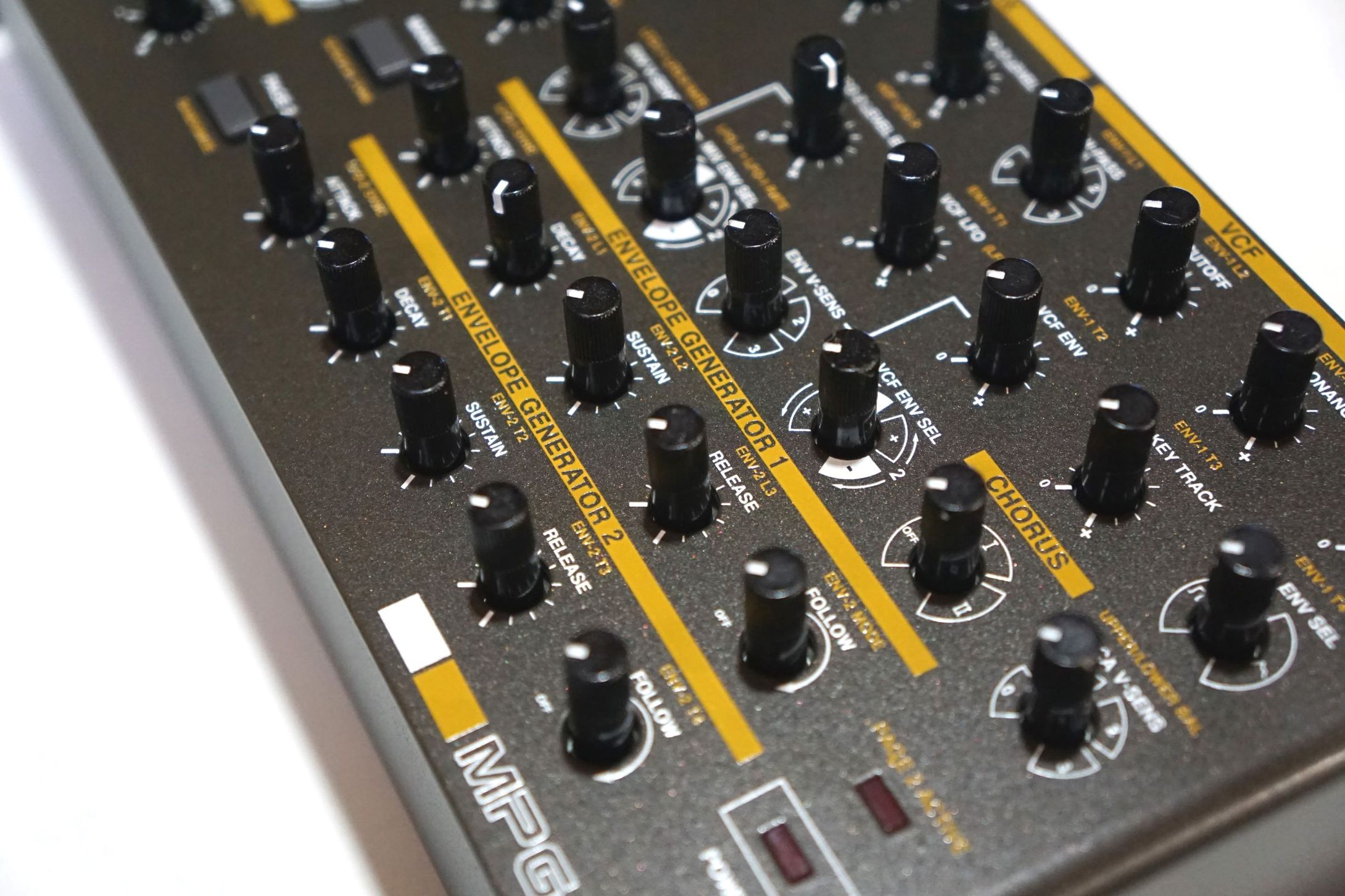 MPG-8_Right_1_resized_1090x@2x