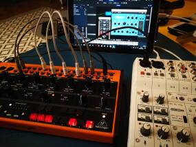 Behringer Crave