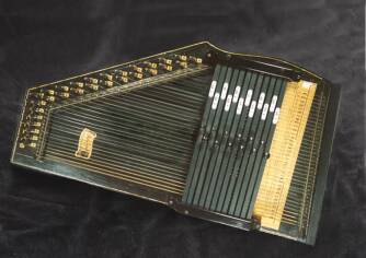 Oscar Schmidt Autoharp