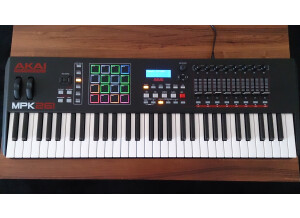 Akai Professional MPK261 (20206)