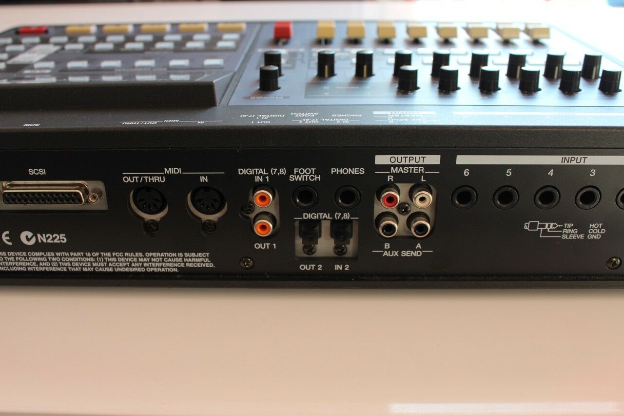 Pictures and images Roland VS-890 - Audiofanzine Pictures and images Roland VS-890 - Audiofanzine