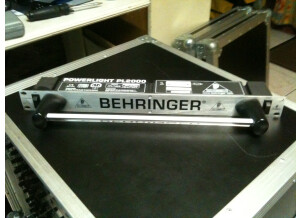 Behringer Powerlight PL2000 (71416)