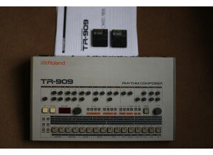 Roland TR-909 (12269)