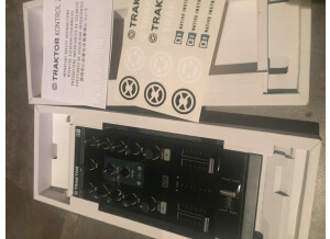 Native Instruments Traktor Kontrol Z1 (87322)