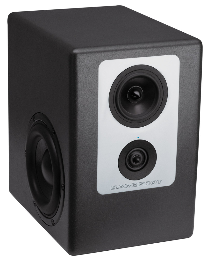 Footprint02_Top_Angle_Left_1920