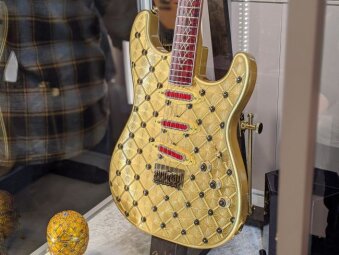 fendergold fendergold