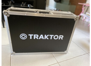 B5B58F95-B282-4E7D-98AD-761D4DB7ED2C