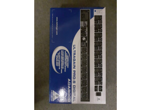 Behringer Ultragain Pro-8 Digital ADA8000 (28023)