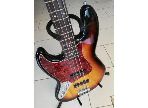 Squier Vintage Modified Jazz Bass (1706)