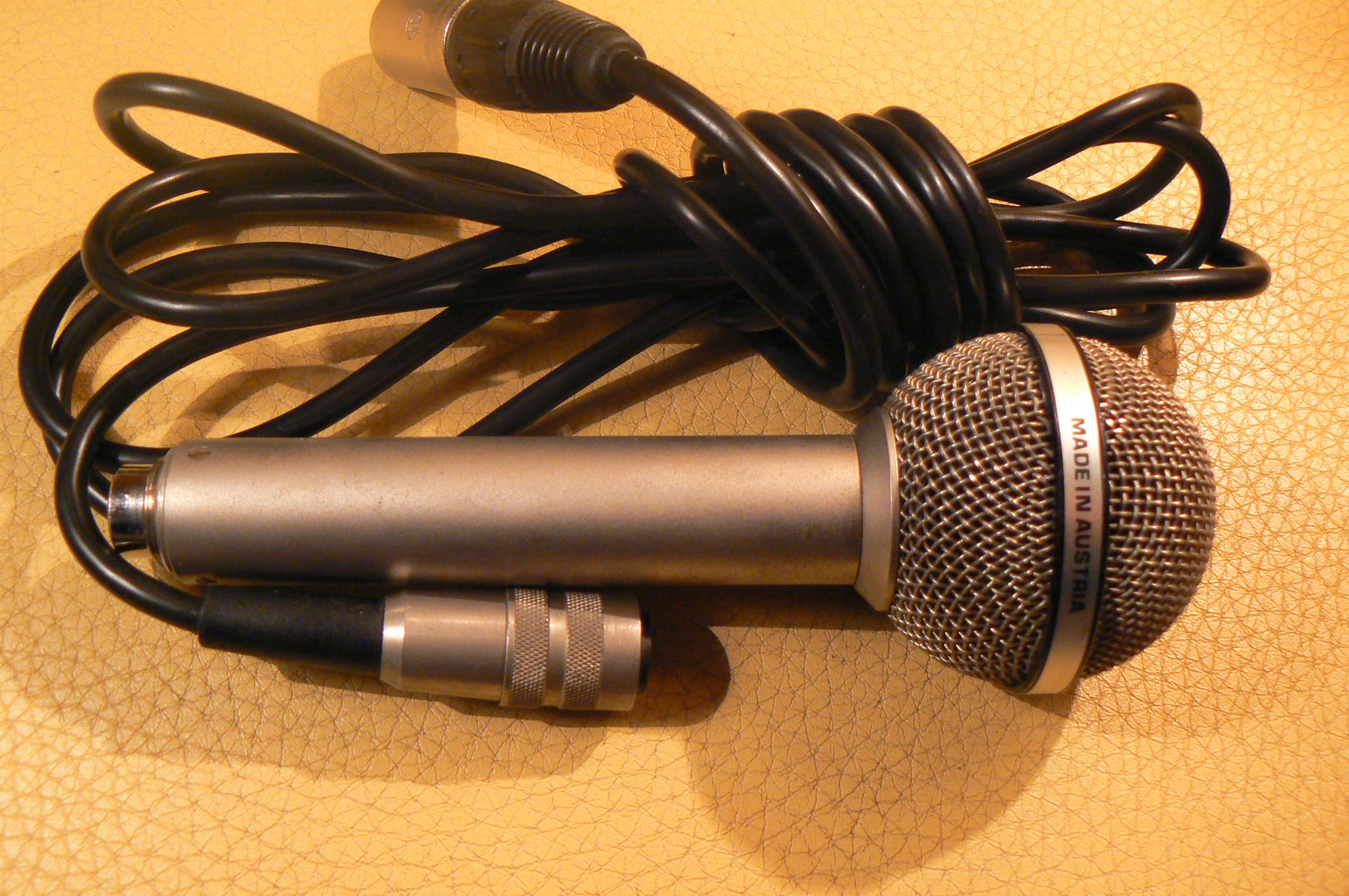 AKG D 120 C (81991)