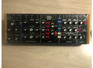 Behringer Model D (28528)