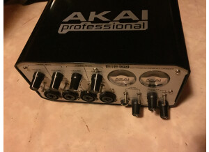 Akai Professional EIE Pro (676)
