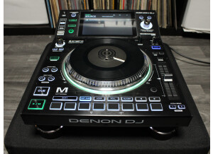 Denon DJ SC5000M Prime (29556)