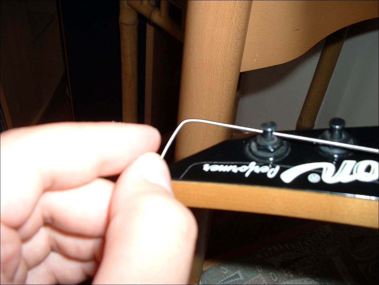 Vibratos guitare : plisurcorde