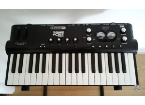 Line 6 POD Studio KB37 (79871)