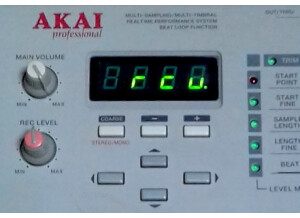Akai Professional S20 (74027)