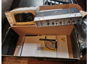 Behringer MINIFEX FEX800 (76036)