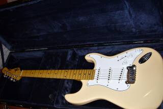 G&L Tribute S-500