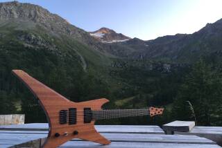 Hufschmid Guitars Helldunkel Warrior