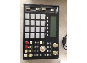 Akai MPC 1000.JPG