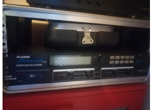 Alesis MidiVerb 4 (58524)
