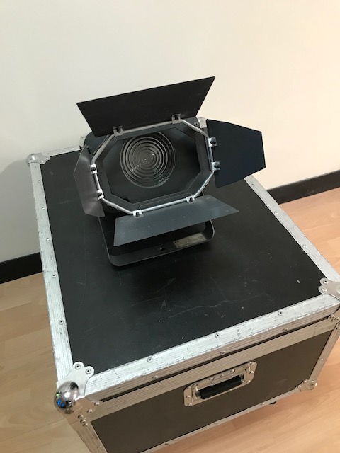 Vends 10 projecteurs "Leader 150" PSL