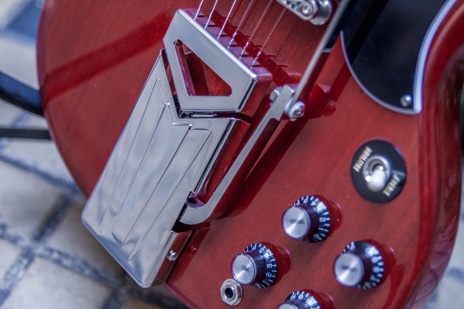 SG '61 Sideways Vibrola-5