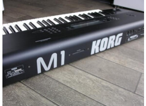 Korg M1 (38843)