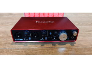 Focusrite Scarlett2 2i2 (1640)