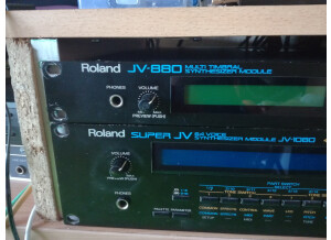 Roland JV-880 (56327)