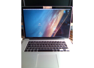 Apple MacBook Pro 15 Retina i7 2.20Ghz (A1398)