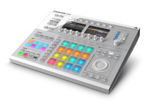 native-instruments-maschine-studio-001.xxl3