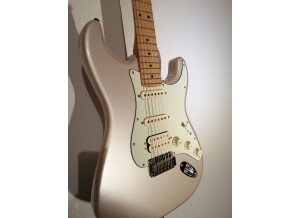 Fender Deluxe Strat HSS [2016-Current] (62860)