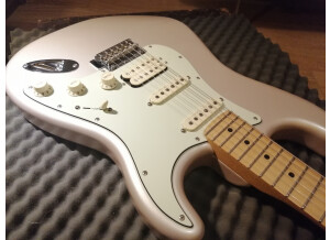 Fender Deluxe Strat HSS [2016-Current] (16057)